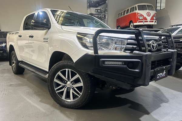 2017 Toyota Hilux SR GUN126R 4X4