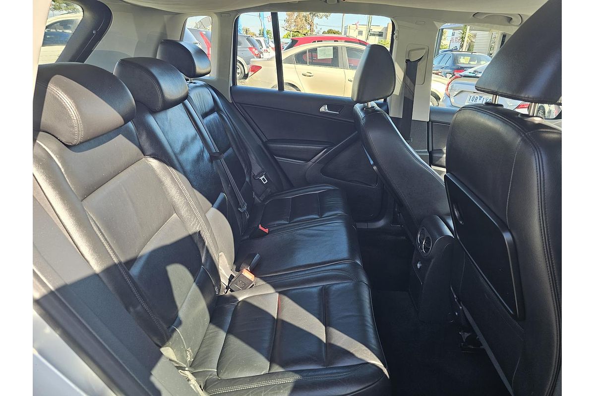 2010 Volkswagen Tiguan 103TDI 5N