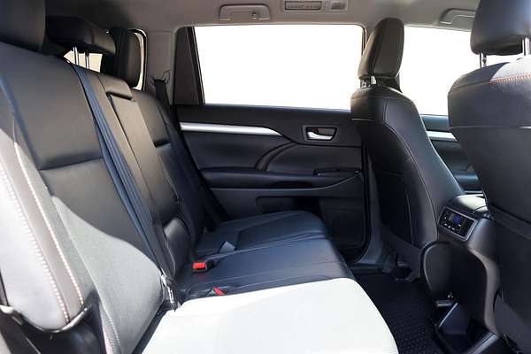 2019 Toyota Kluger Black Edition GSU55R