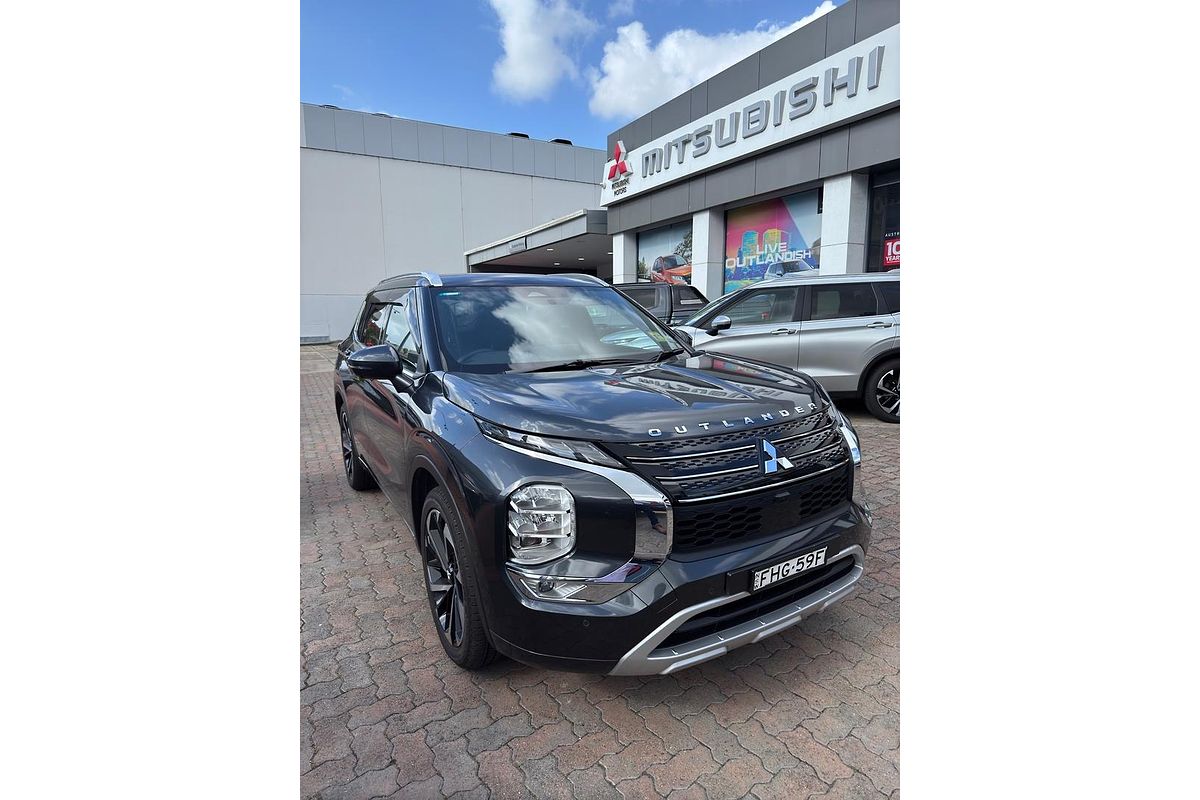 2024 Mitsubishi Outlander Exceed Tourer ZM