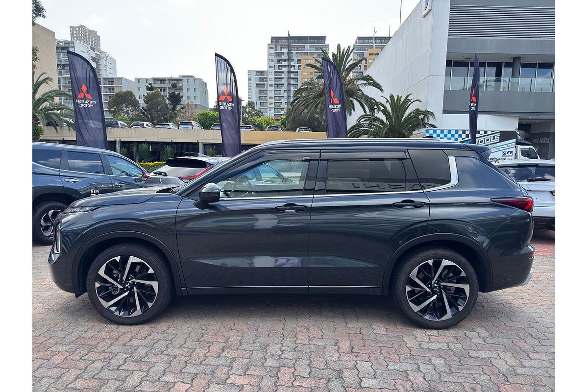 2024 Mitsubishi Outlander Exceed Tourer ZM