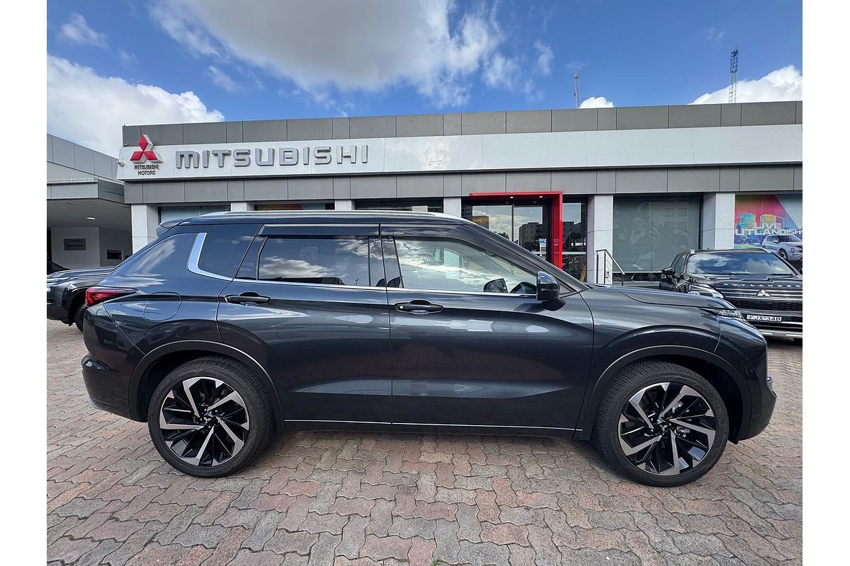 2024 Mitsubishi Outlander Exceed Tourer ZM