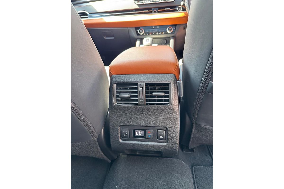 2024 Mitsubishi Outlander Exceed Tourer ZM