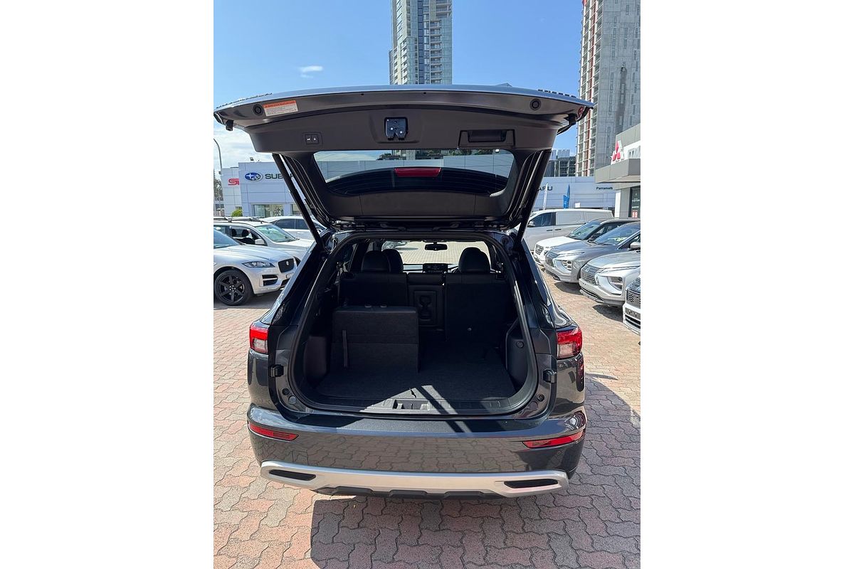 2024 Mitsubishi Outlander Exceed Tourer ZM