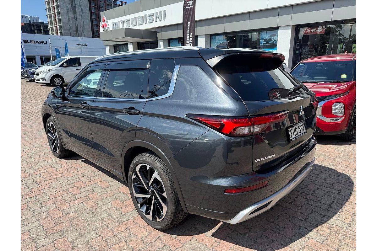 2024 Mitsubishi Outlander Exceed Tourer ZM