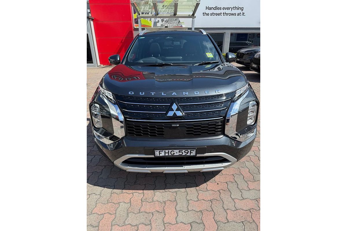 2024 Mitsubishi Outlander Exceed Tourer ZM