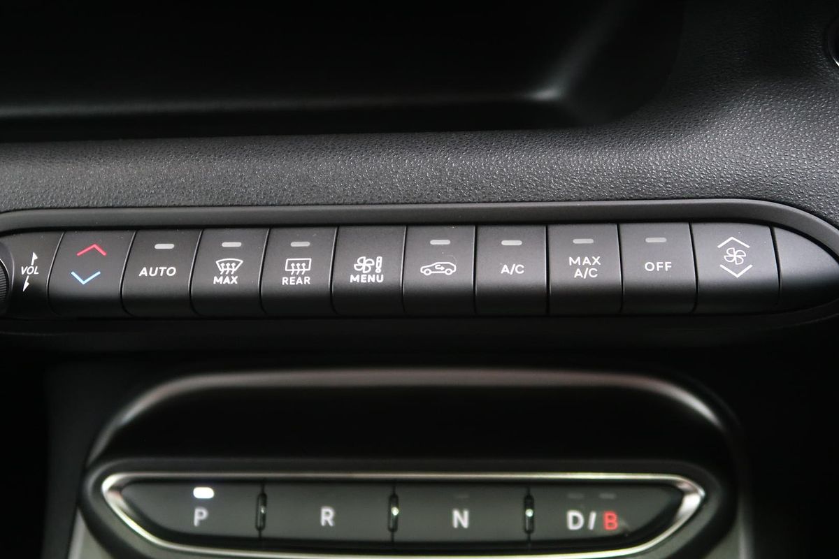2024 Jeep Avenger Summit JJ