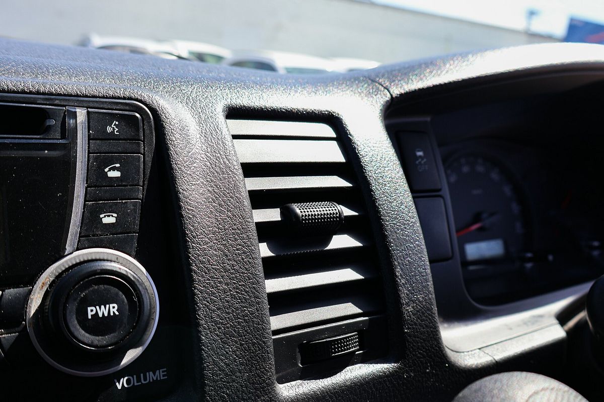 2016 Toyota Hiace KDH201R LWB