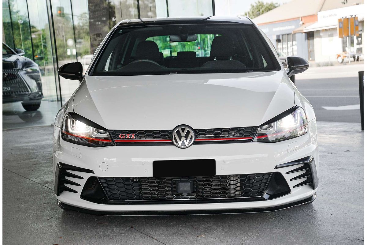 2016 Volkswagen Golf GTI 40 Years 7