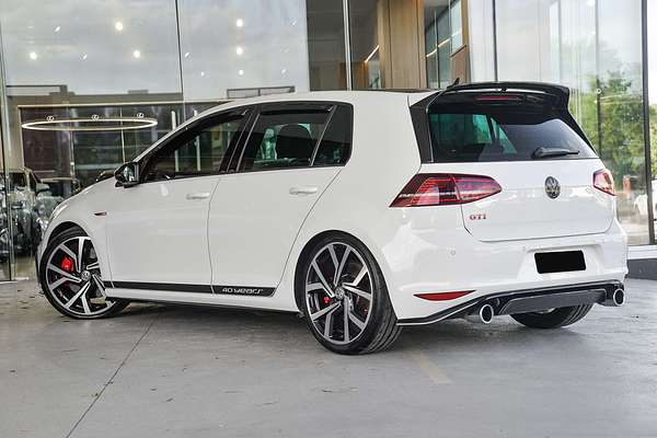 2016 Volkswagen Golf GTI 40 Years 7