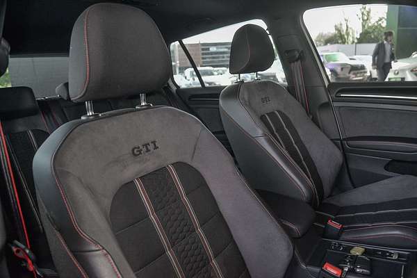 2016 Volkswagen Golf GTI 40 Years 7