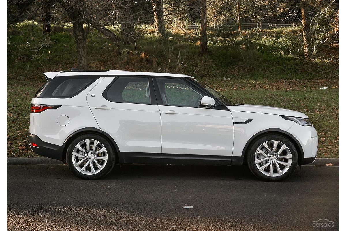 2021 Land Rover Discovery D300 SE Series 5