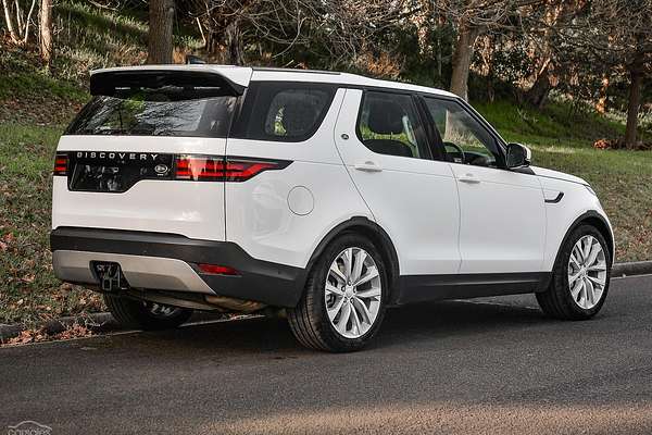 2021 Land Rover Discovery D300 SE Series 5