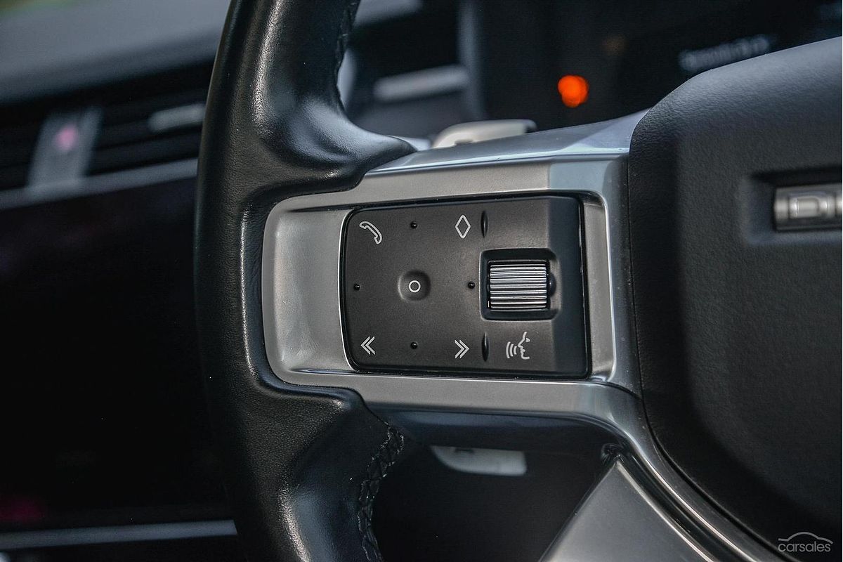 2021 Land Rover Discovery D300 SE Series 5