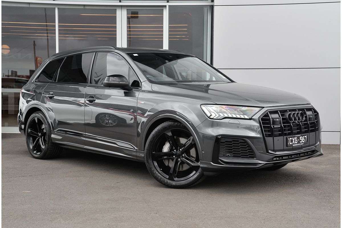 2023 Audi Q7 55 TFSI S line 4M