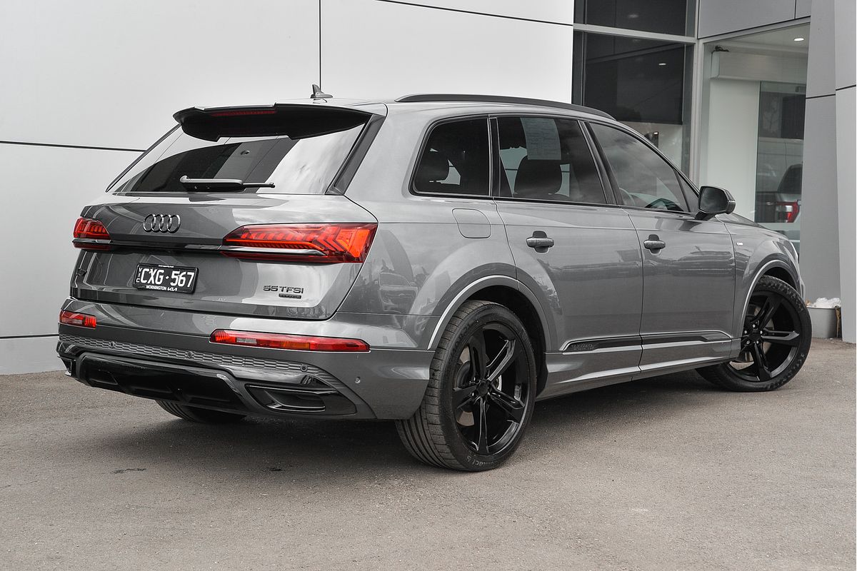 2023 Audi Q7 55 TFSI S line 4M