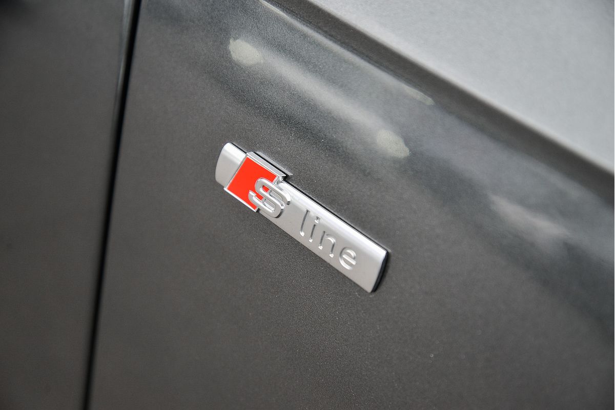 2023 Audi Q7 55 TFSI S line 4M