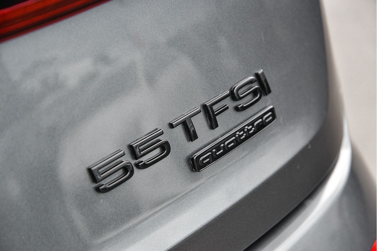 2023 Audi Q7 55 TFSI S line 4M