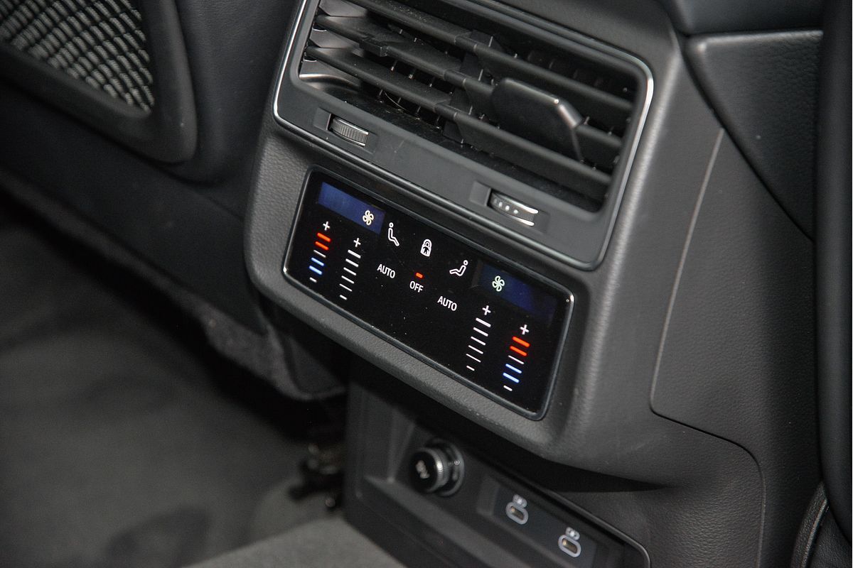 2023 Audi Q7 55 TFSI S line 4M