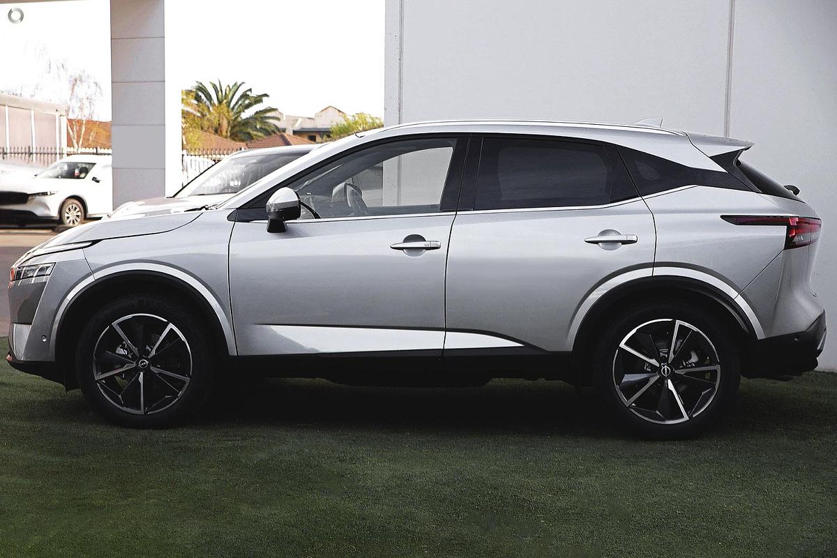 2024 Nissan QASHQAI Ti J12