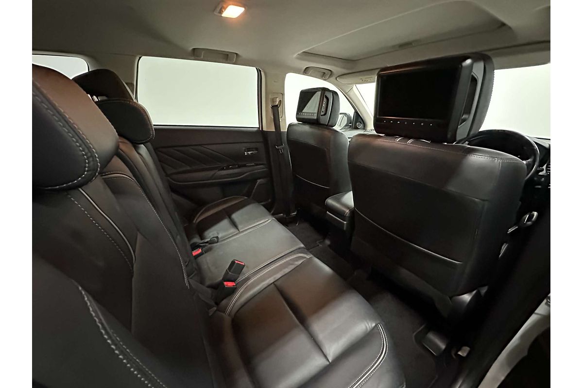 2018 Mitsubishi Outlander PHEV Exceed ZK