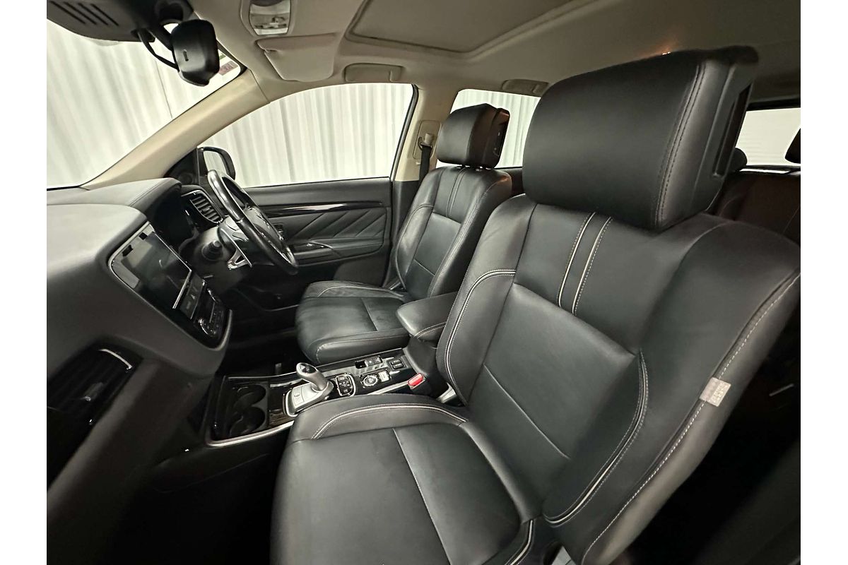2018 Mitsubishi Outlander PHEV Exceed ZK