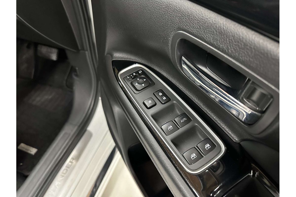 2018 Mitsubishi Outlander PHEV Exceed ZK