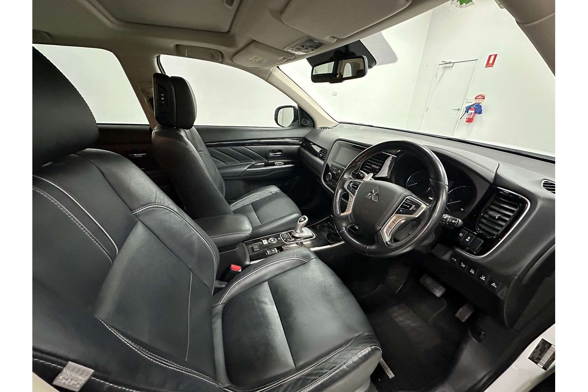 2018 Mitsubishi Outlander PHEV Exceed ZK