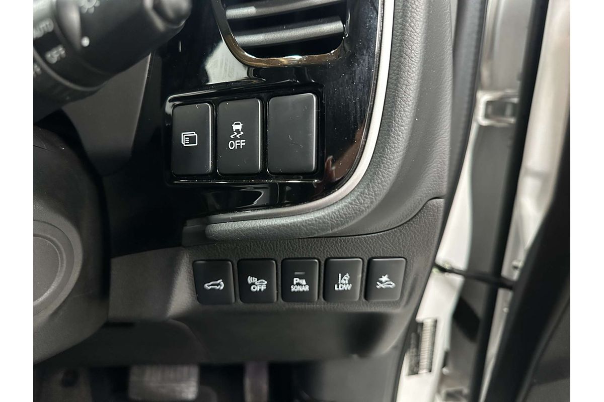 2018 Mitsubishi Outlander PHEV Exceed ZK