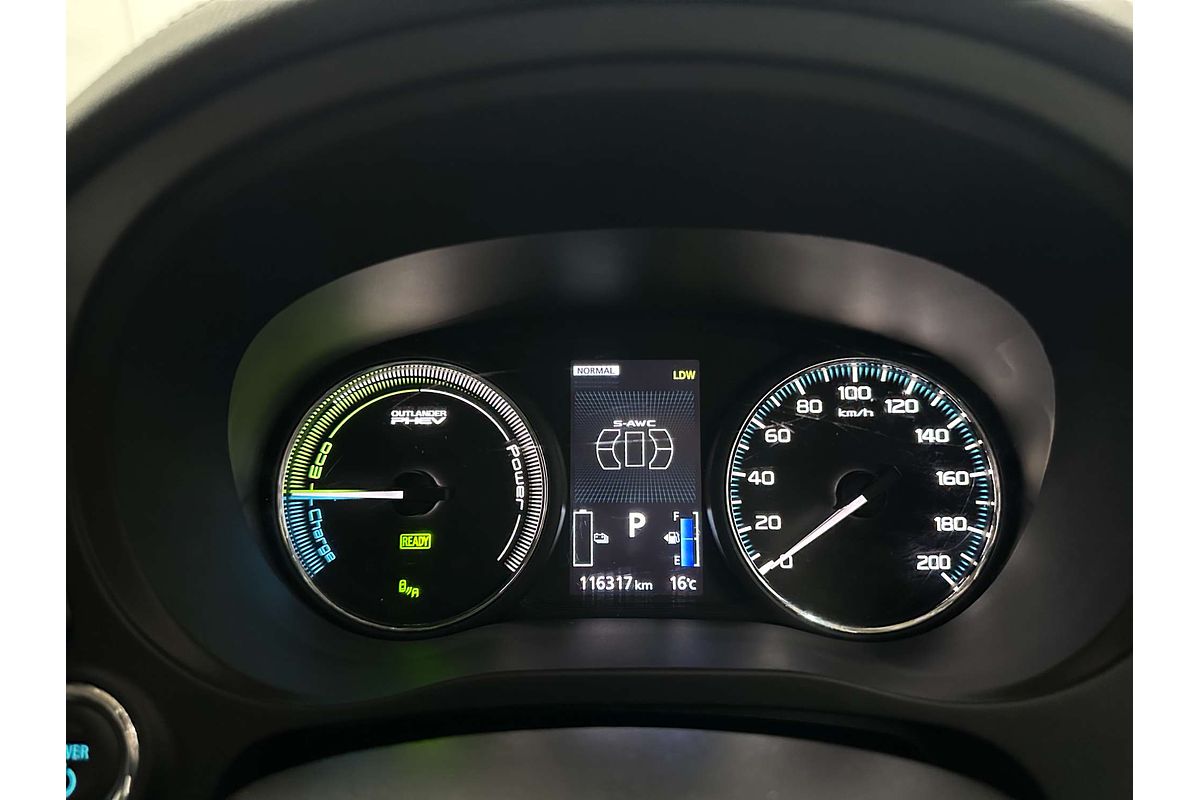 2018 Mitsubishi Outlander PHEV Exceed ZK