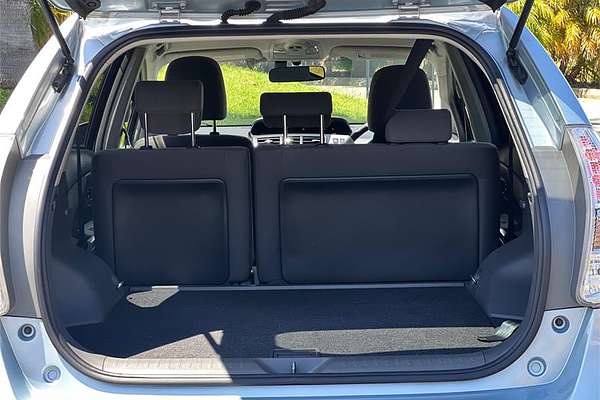 2012 Toyota Prius Alpha Welcab ZVW41