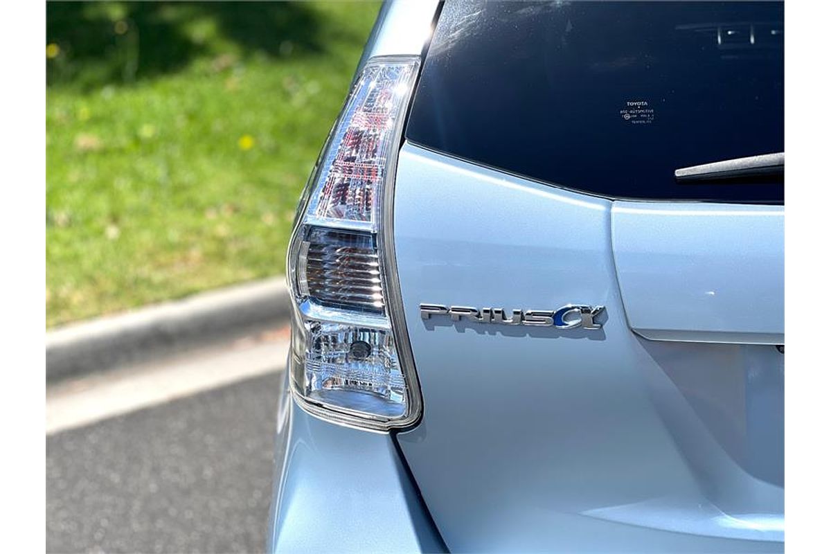 2012 Toyota Prius Alpha Welcab ZVW41