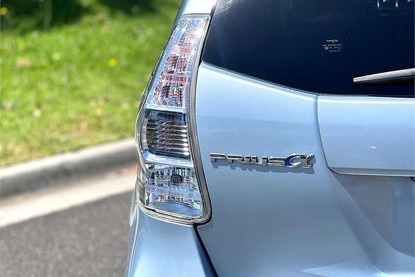 2012 Toyota Prius Alpha Welcab ZVW41