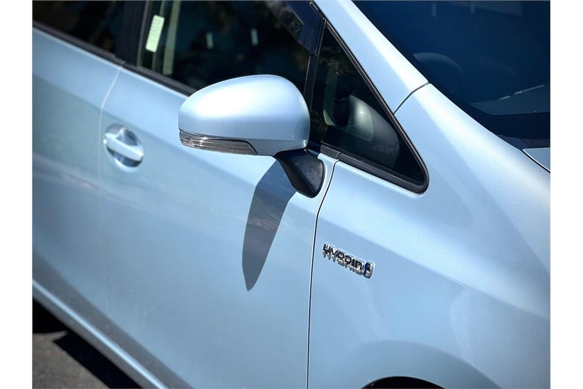 2012 Toyota Prius Alpha Welcab ZVW41
