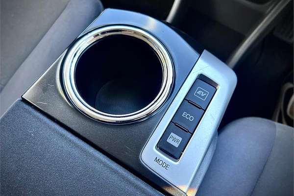 2012 Toyota Prius Alpha Welcab ZVW41
