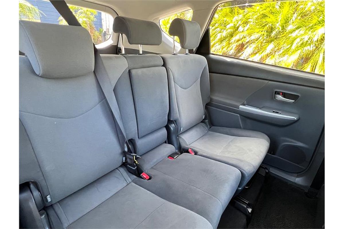 2012 Toyota Prius Alpha Welcab ZVW41