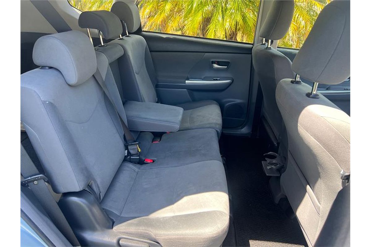 2012 Toyota Prius Alpha Welcab ZVW41