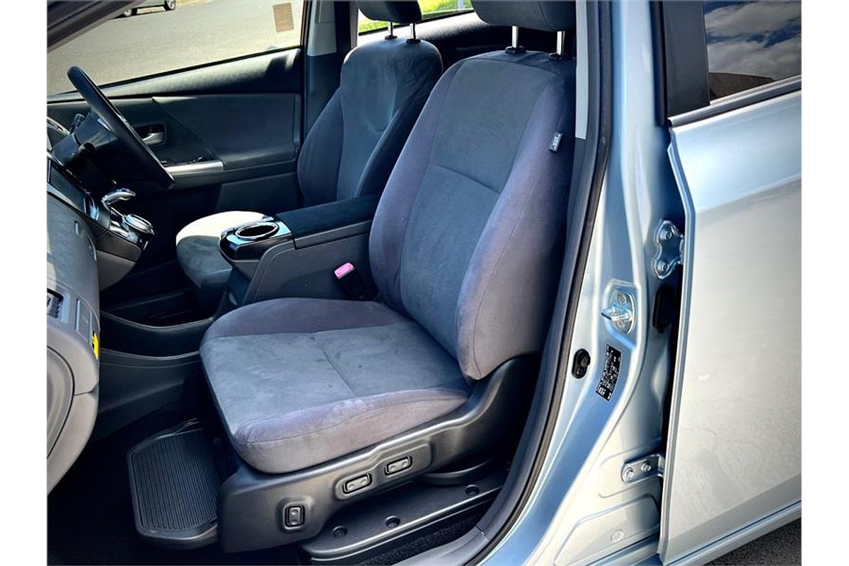 2012 Toyota Prius Alpha Welcab ZVW41
