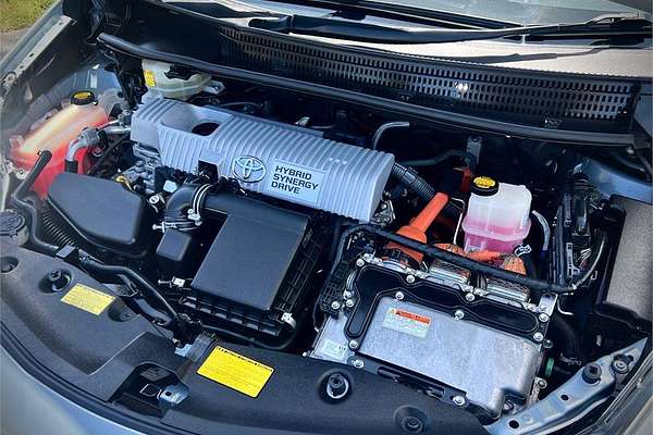2012 Toyota Prius Alpha Welcab ZVW41