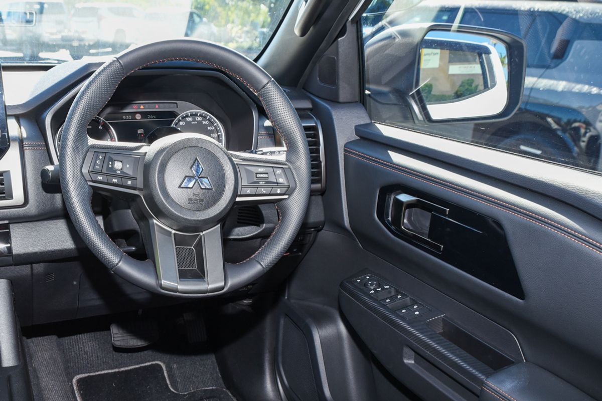 2024 Mitsubishi Triton GSR MV 4X4
