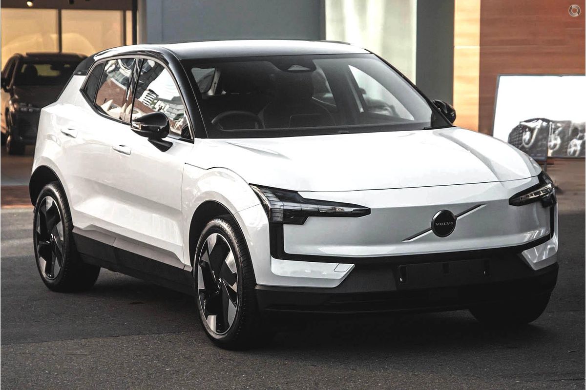 2024 Volvo EX30 Single Motor Extended Range Plus