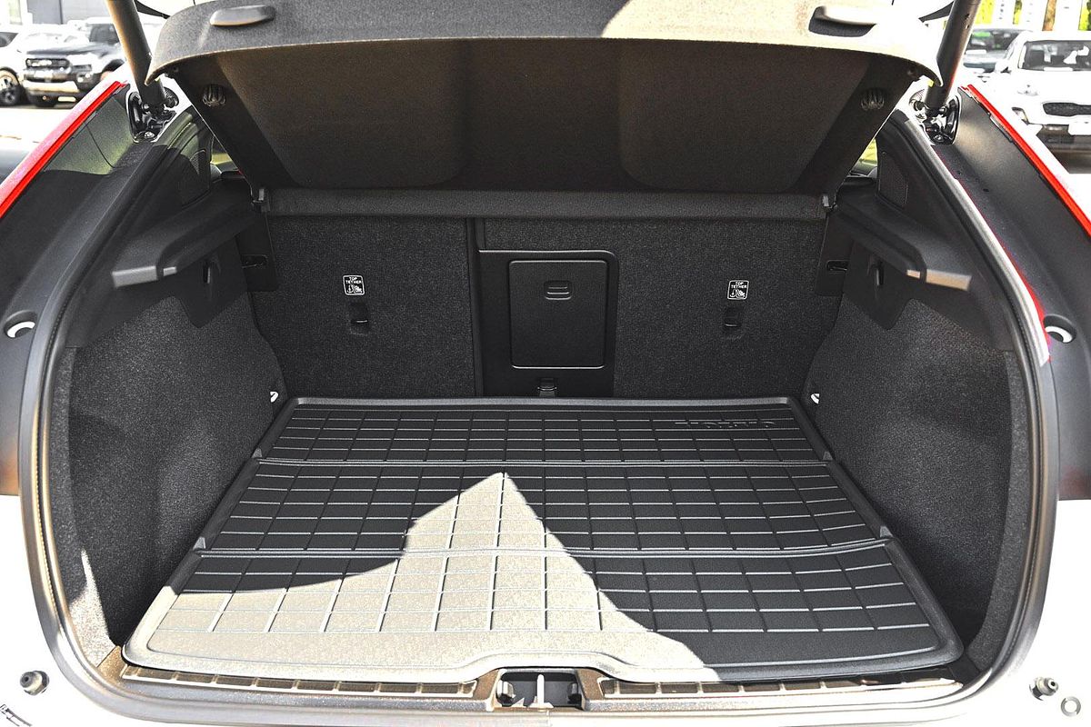 2024 Volvo C40 Recharge