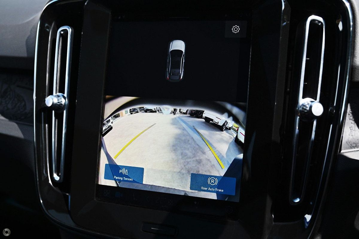 2024 Volvo C40 Recharge