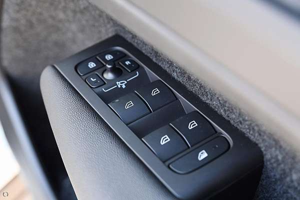2024 Volvo C40 Recharge