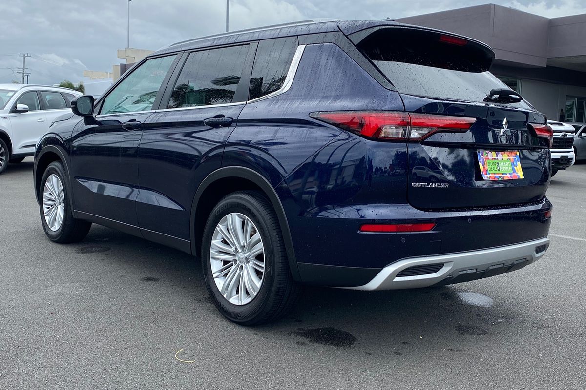 2022 Mitsubishi Outlander LS ZM