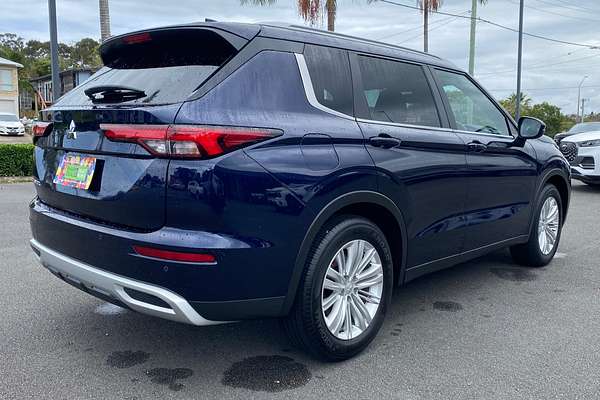 2022 Mitsubishi Outlander LS ZM
