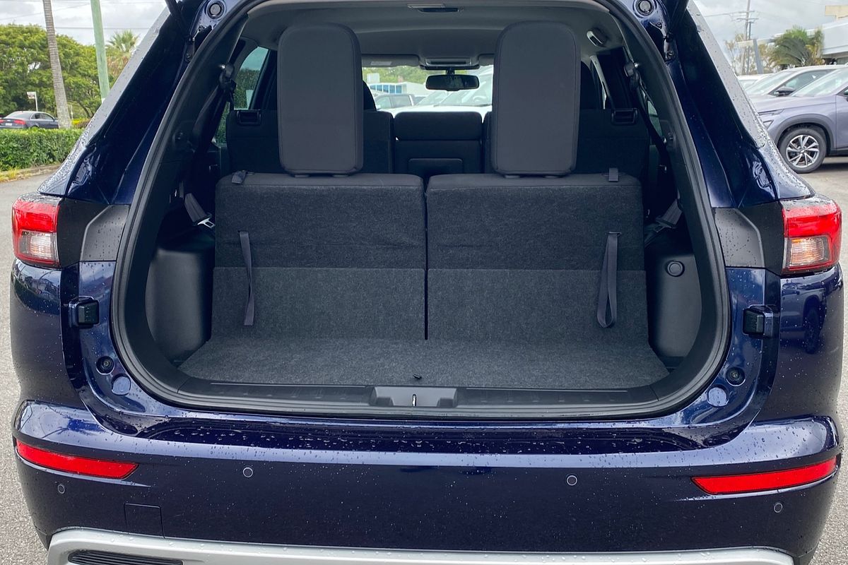 2022 Mitsubishi Outlander LS ZM