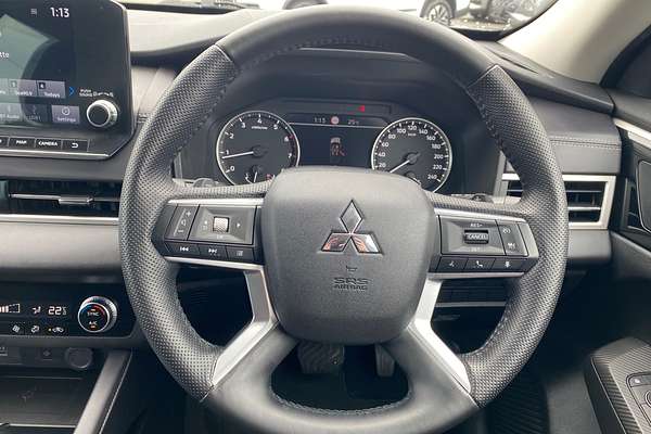 2022 Mitsubishi Outlander LS ZM