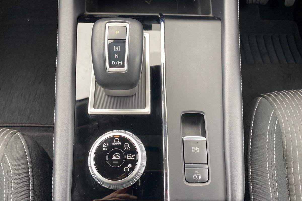 2022 Mitsubishi Outlander LS ZM