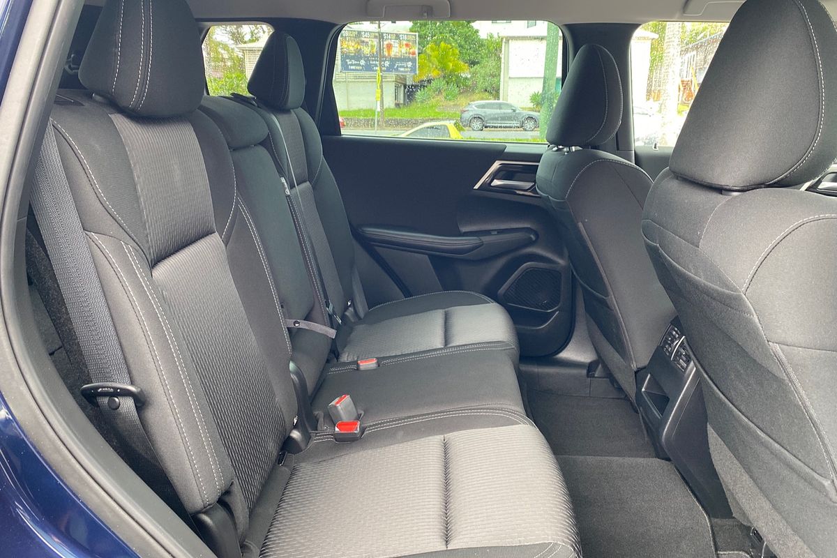 2022 Mitsubishi Outlander LS ZM